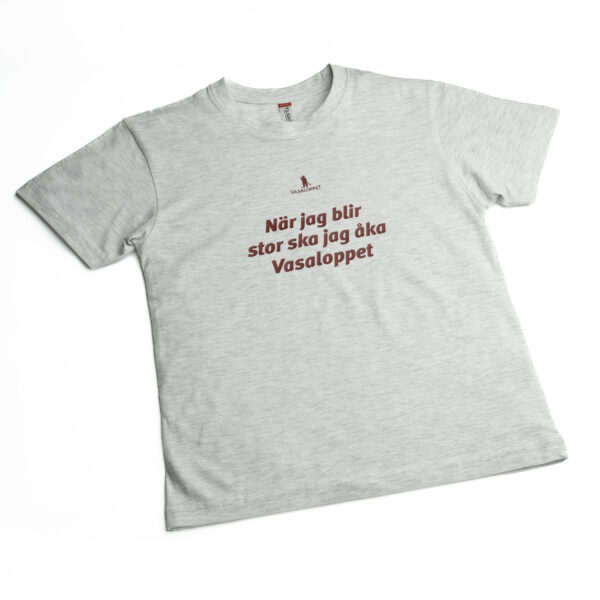 Privat: T-shirt (barn) ljusgrå ”När jag blir stor ska jag åka Vasaloppet”